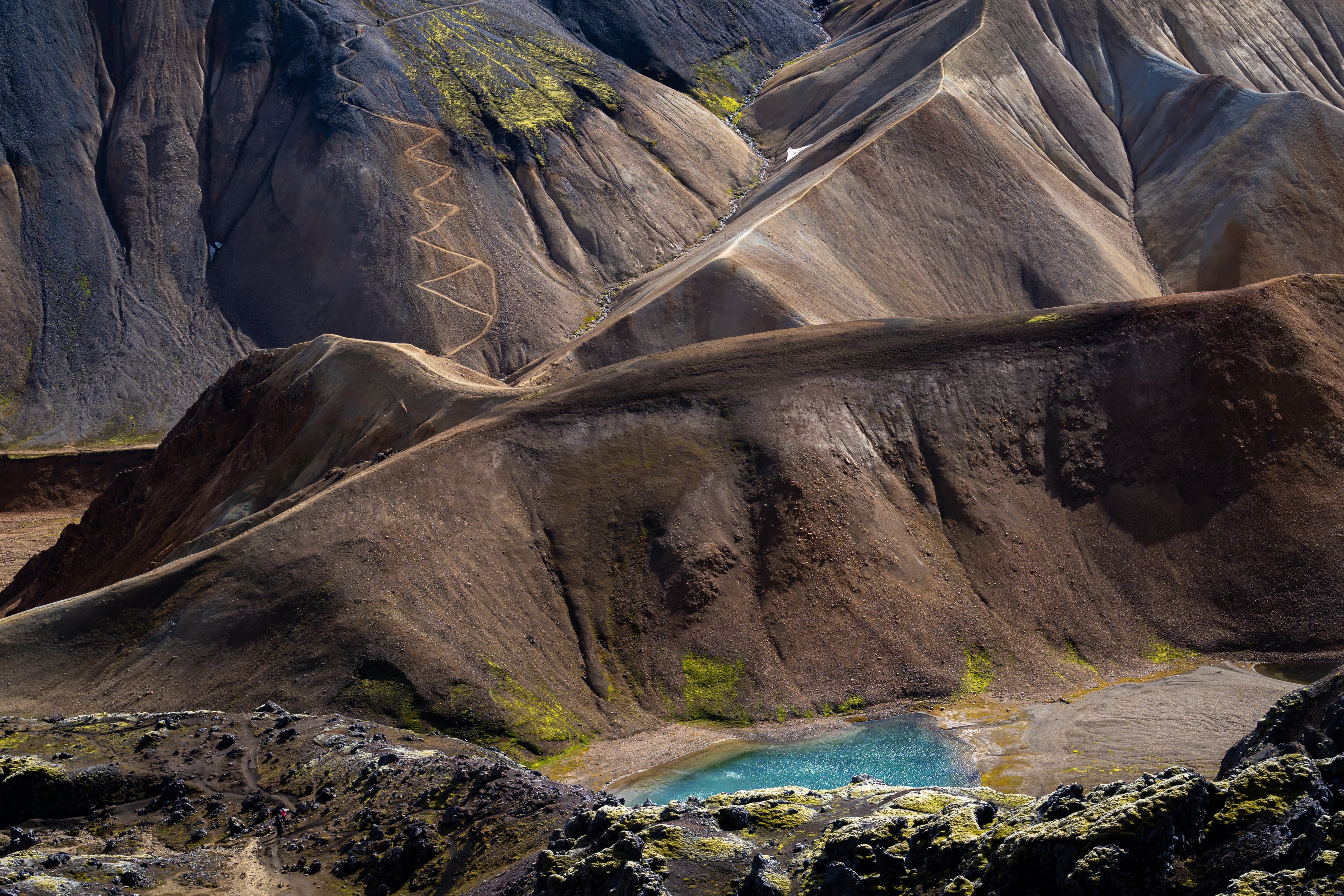 laugavegur-trail-lake